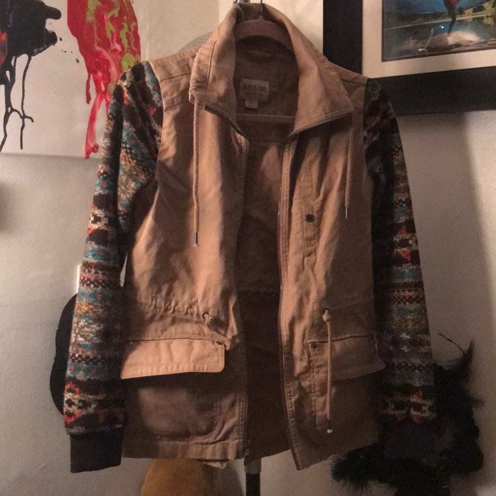 Sweater sleeve military jacket